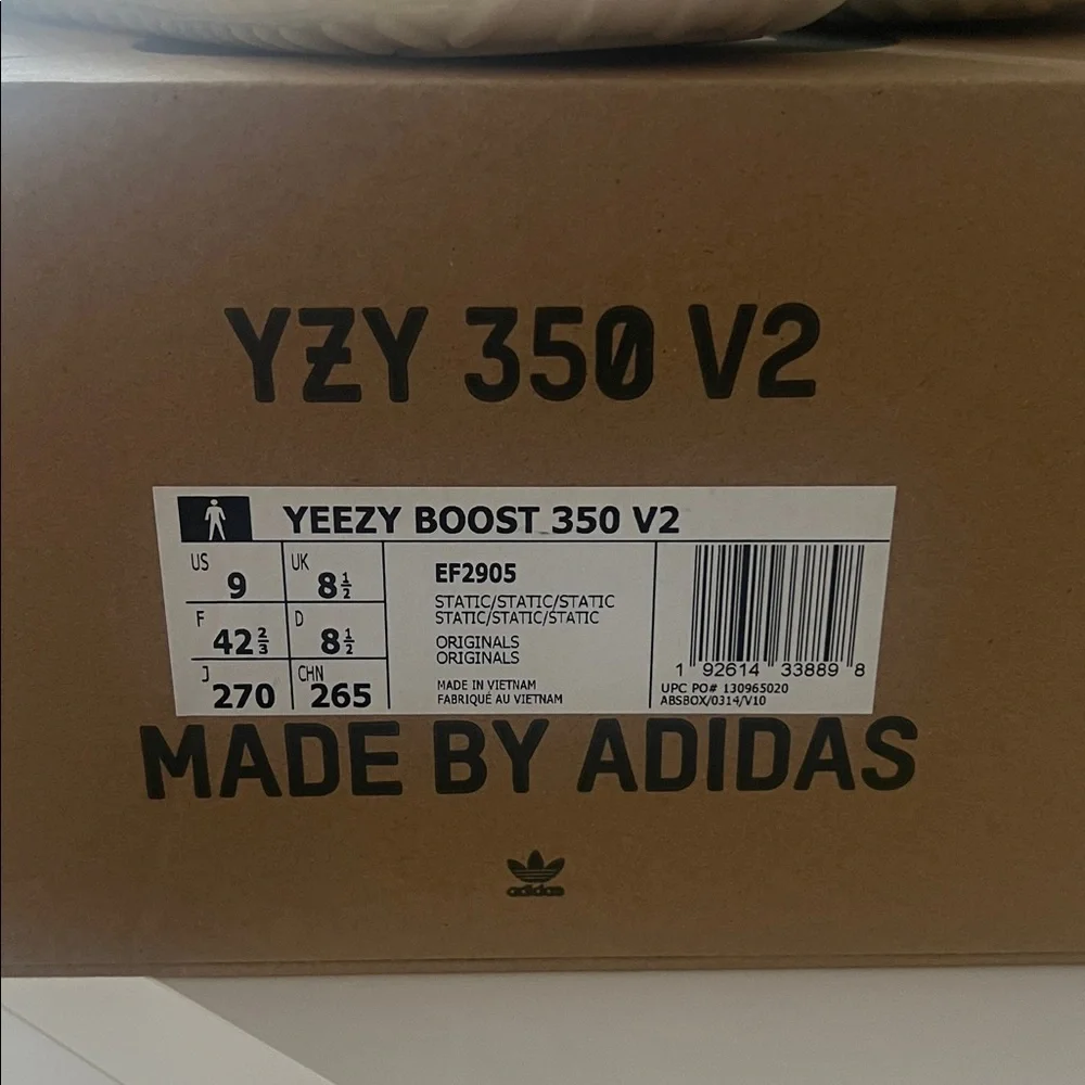 Adidas Yeezy Boost 350 V2 in Gray and Cream - Picture 4 of 4